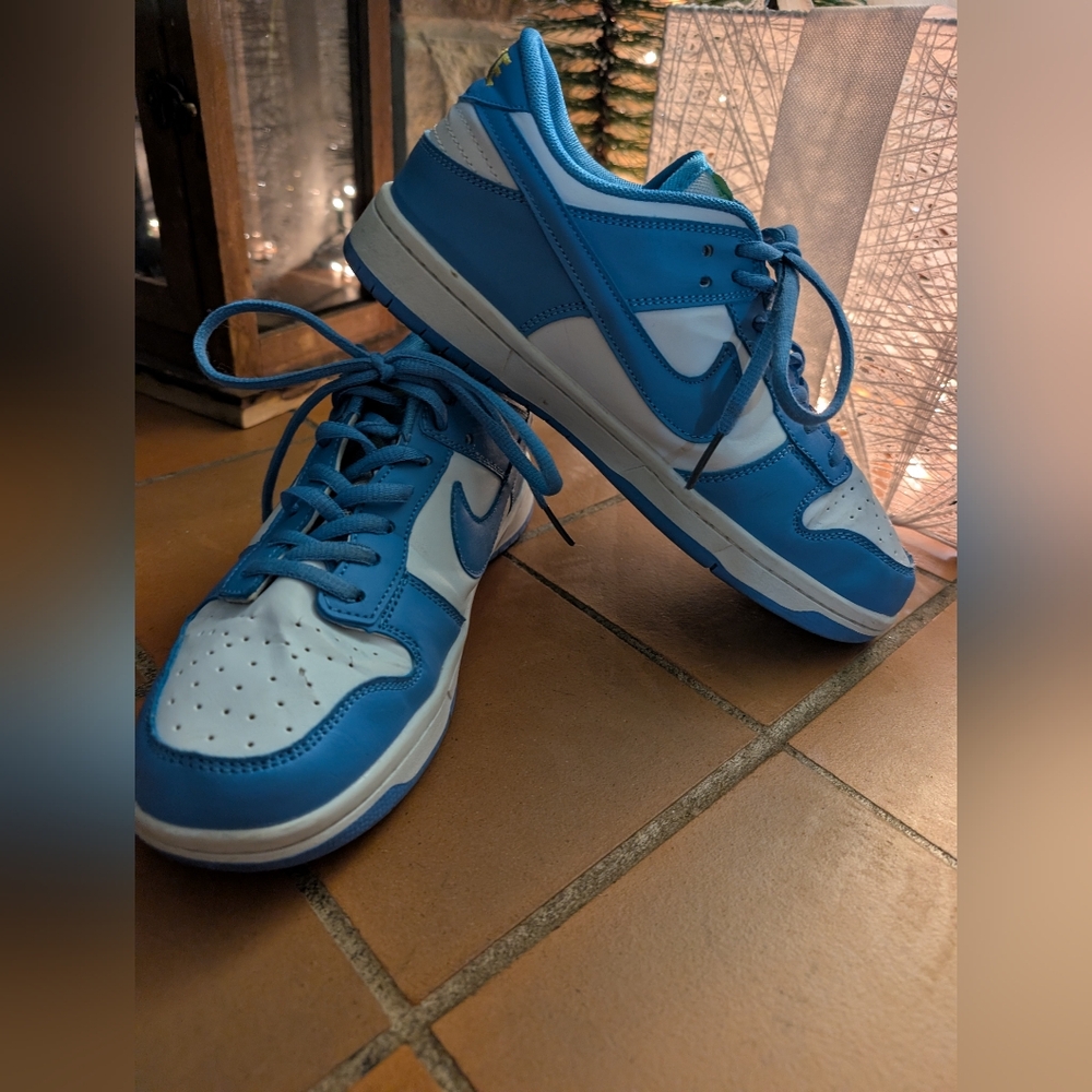 Nike Men's Sky Blue and White Sneakers